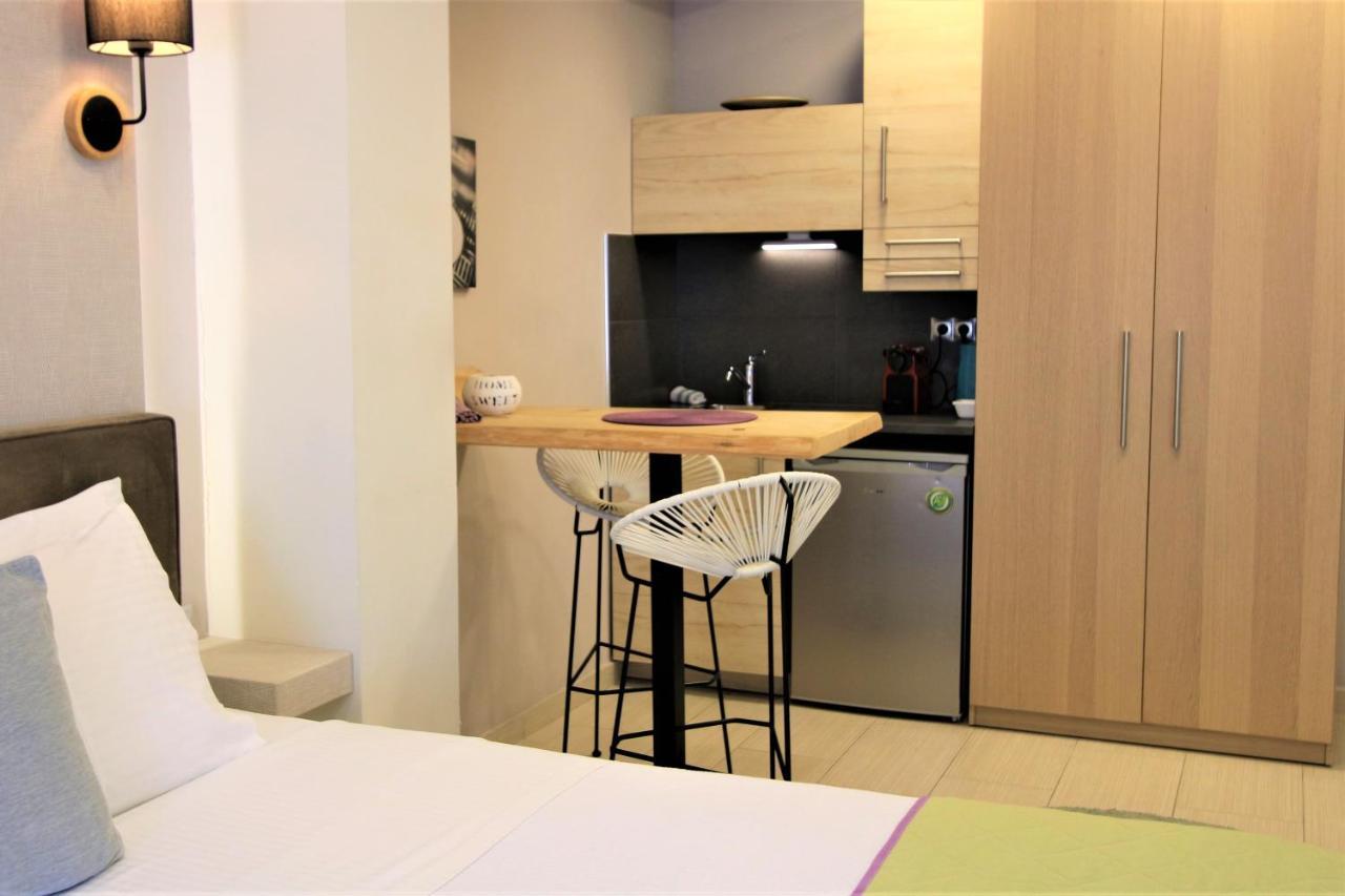 Aiolos Apartments Ermou 64 2Nd Floor Suites Athén Kültér fotó