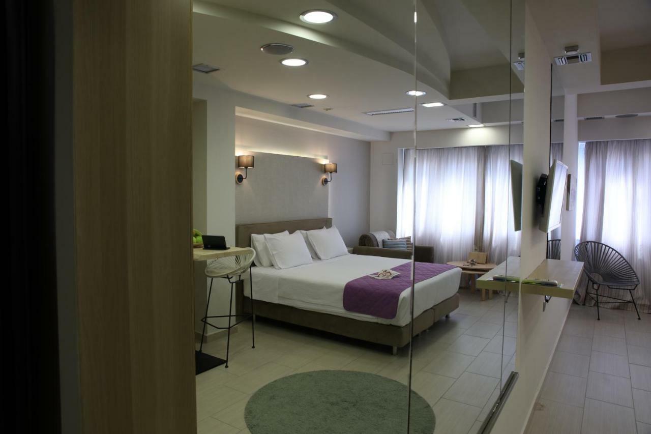 Aiolos Apartments Ermou 64 2Nd Floor Suites Athén Kültér fotó